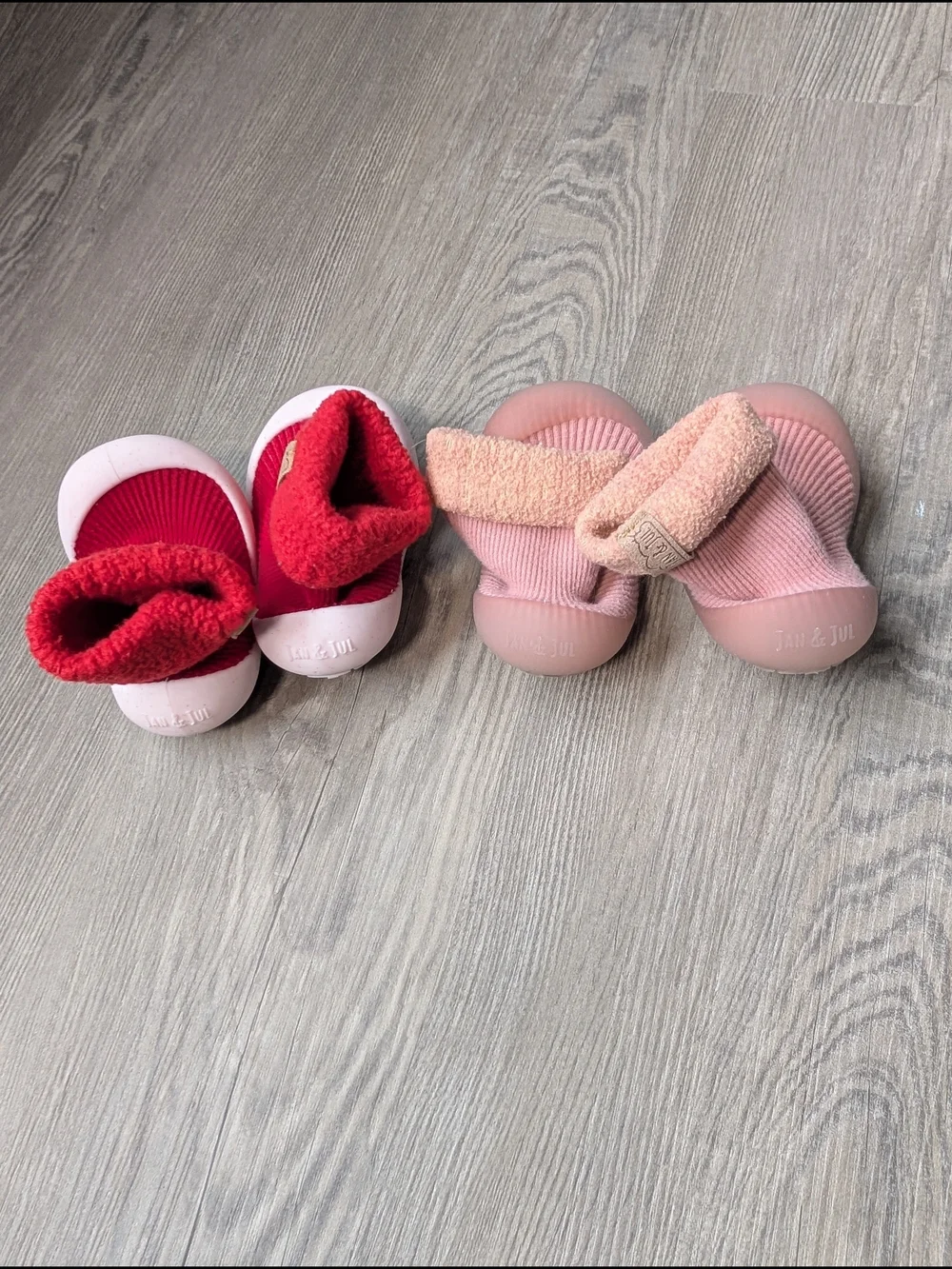 Jan and Jul Cozy Sock Shoes Lot of 2 Red‎ and Pink Size 5